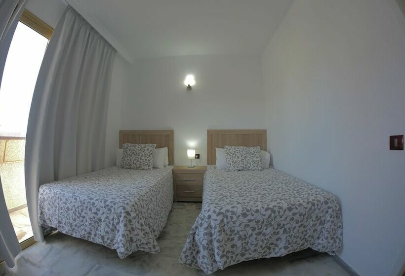 Апартаменты 1 Спальня, Apartamentos Piramides