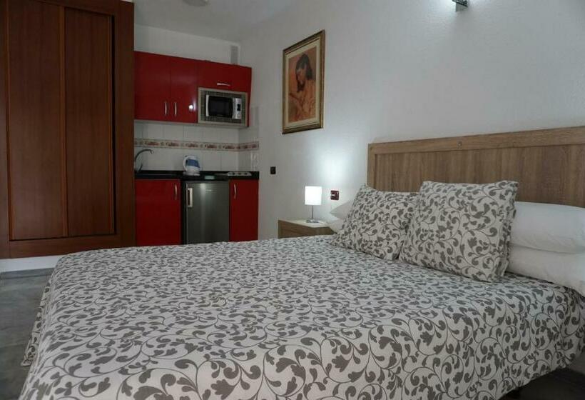 Студия Стандарт, Apartamentos Piramides