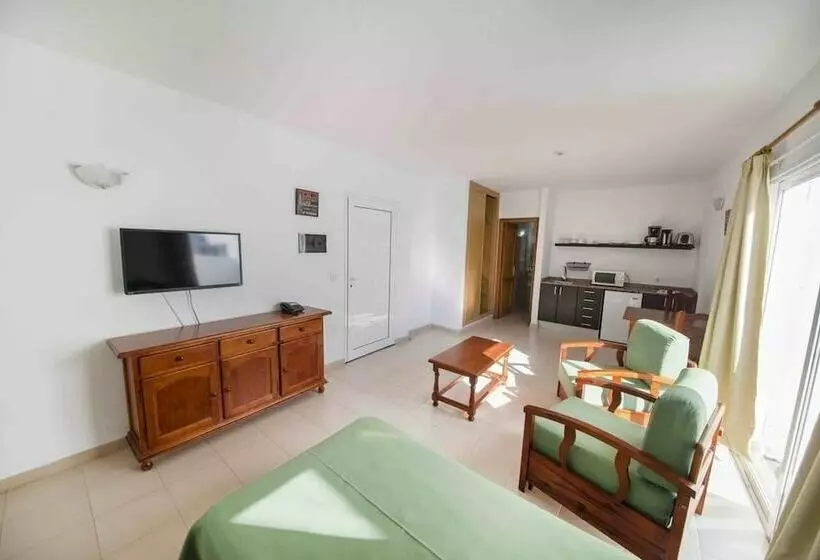 استودیوی استاندارد, Apartamentos Tabaiba