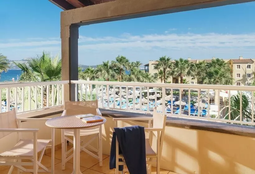 سوییت جونیور, Club Del Sol Resort & Spa