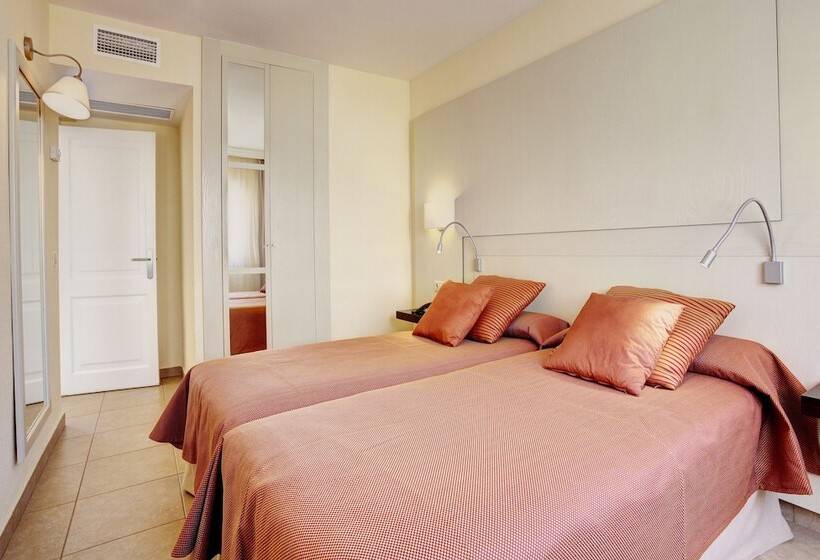 شقة غرفتين نوم إطلالة جانبية على البحر, Grupotel Tamariscos