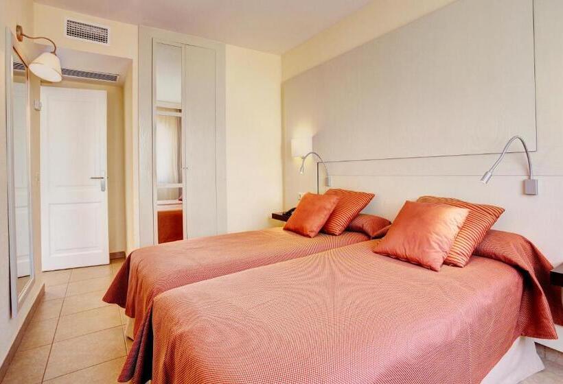 شقة غرفتين نوم إطلالة جانبية على البحر, Grupotel Tamariscos