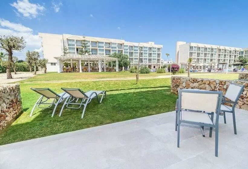 سوییت جونیور, Zafiro Alzinar Mar- Adults Only