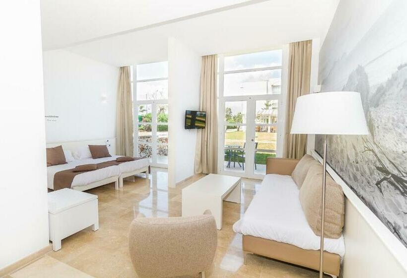 ジュニアスイート, Zafiro Alzinar Mar- Adults Only