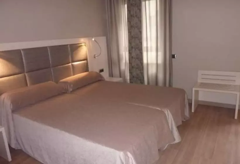 اتاق استاندارد, Barcelona House