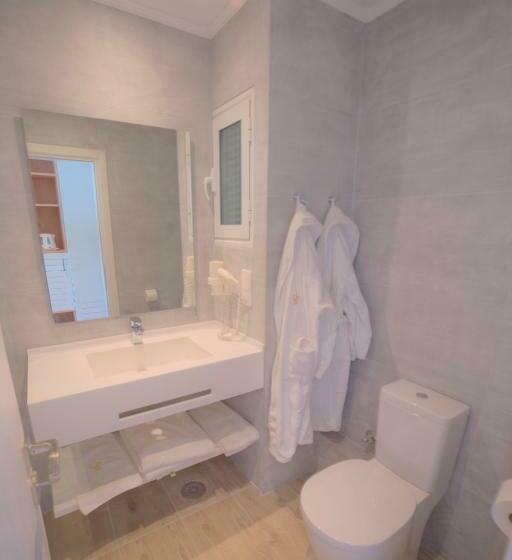 スタンダードトリプルルーム, Elea Beach