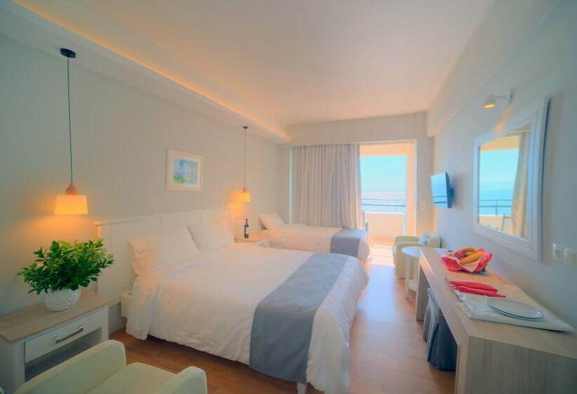 オーシャンビューのスーペリアトリプルルーム, Elea Beach