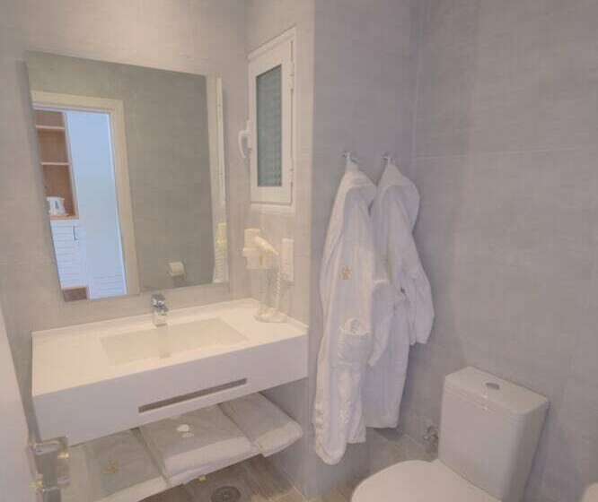 オーシャンビューのスーペリアトリプルルーム, Elea Beach