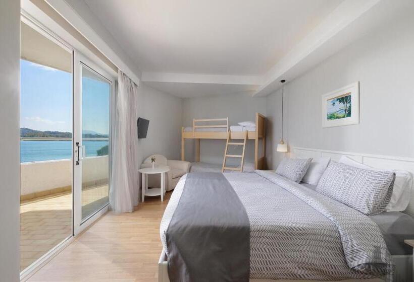 サイドシービューファミリールーム, Elea Beach