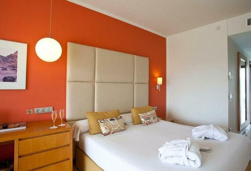 غرفة قياسية, Seth Port Ciutadella