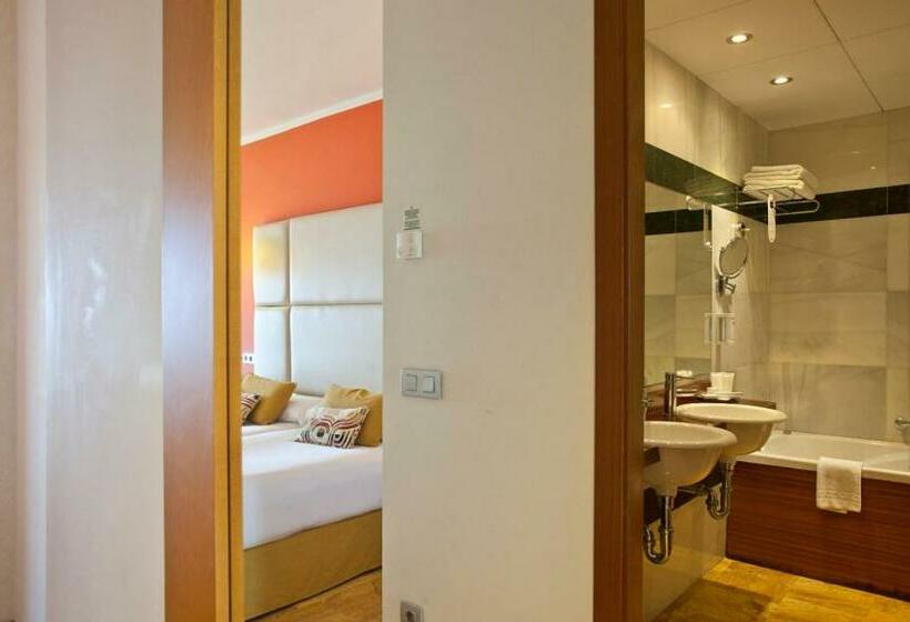 Habitación Estándar, Seth Port Ciutadella