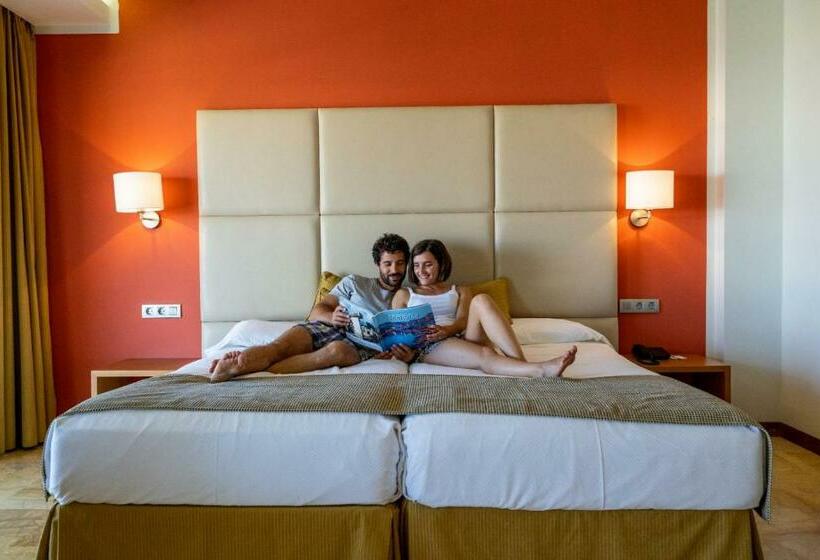 Junior Suite, Seth Port Ciutadella
