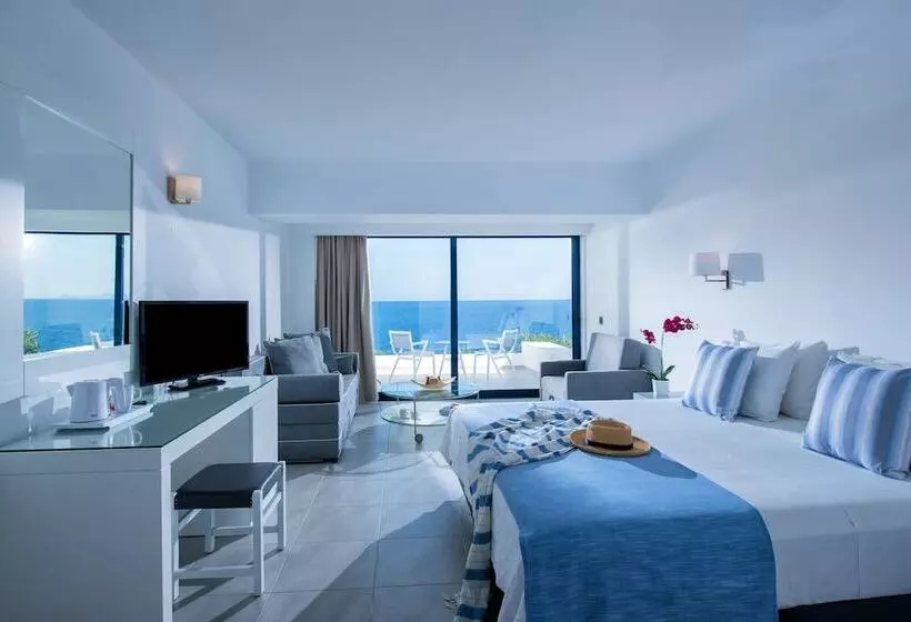 オーシャンビュージュニアスイート, Peninsula Resort & Spa