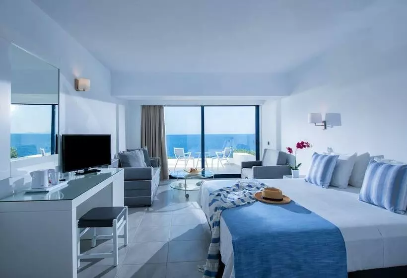 オーシャンビュージュニアスイート, Peninsula Resort & Spa