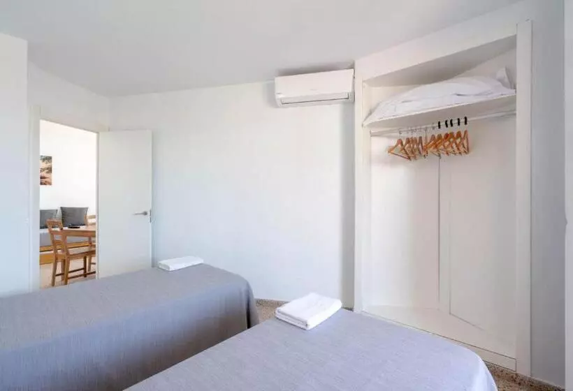 2 Bedroom Apartment