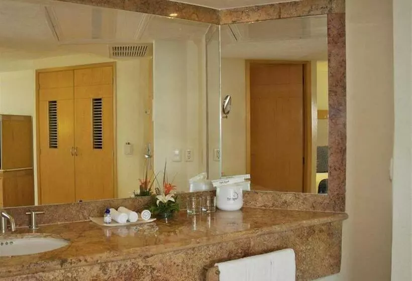 سوییت خانوادگی, Grand Park Royal Cozumel All Inclusive
