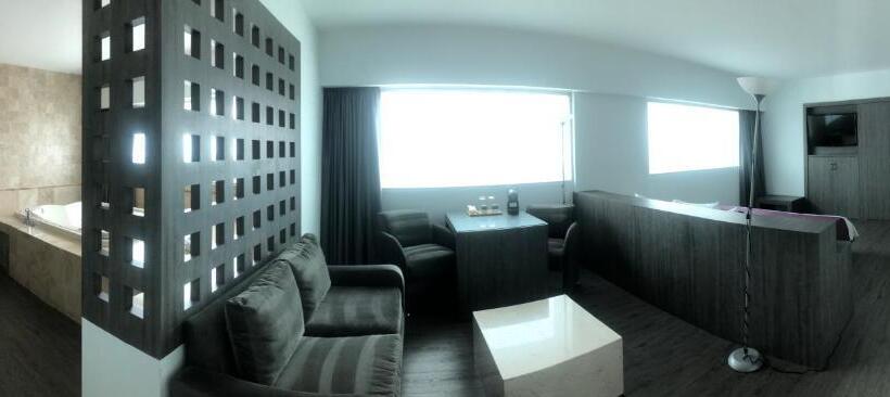 سوئیت مستر, We Hotel Aeropuerto