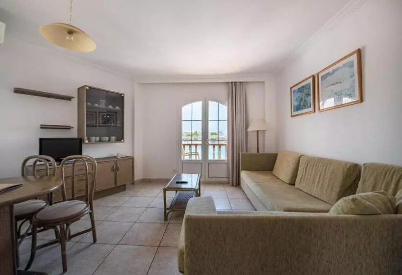 آپارتمان 1 خوابه با بالکن, Apartamentos Es Cañe