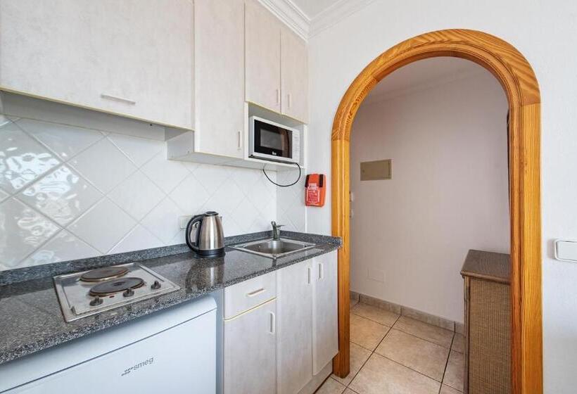 带1个卧室的带阳台的公寓, Apartamentos Es Cañe