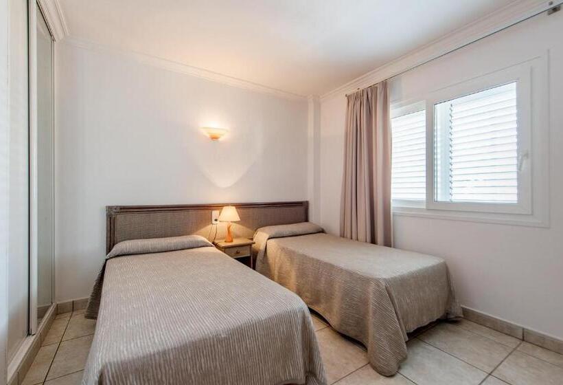 带1个卧室的带阳台的公寓, Apartamentos Es Cañe