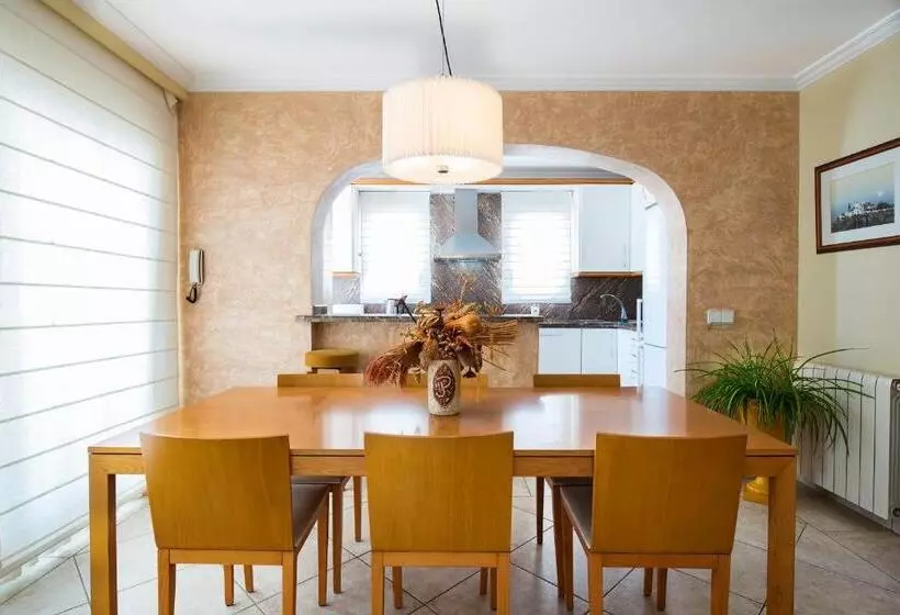 1 Bedroom Penthouse Apartment, Apartamentos Es Cañe