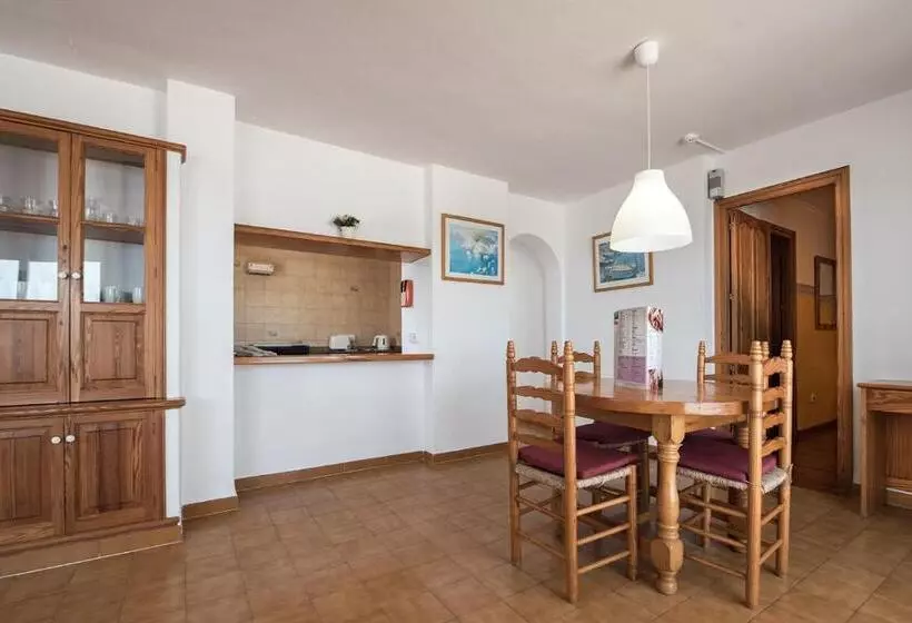 آپارتمان 3 خوابه, Apartamentos Es Cañe