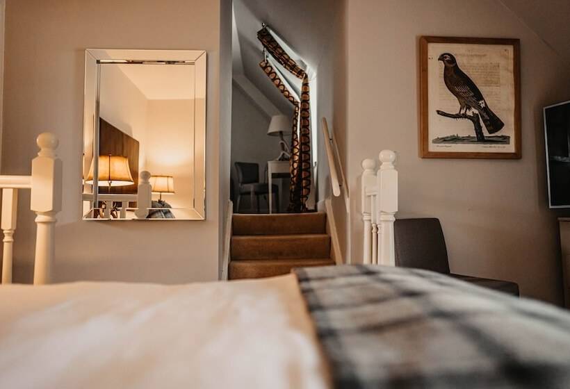 غرفة ديلوكس, Broadford