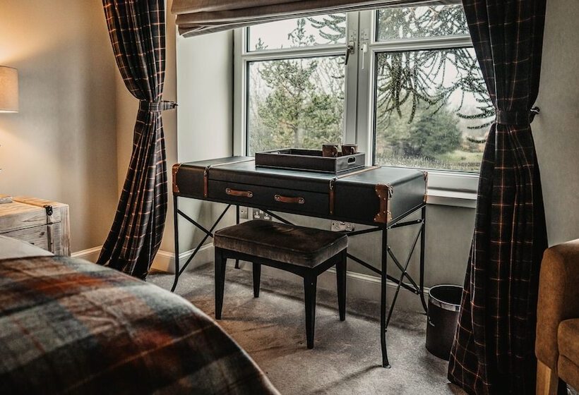 غرفة سوبيريور, Broadford