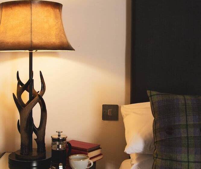 غرفة قياسية, Broadford