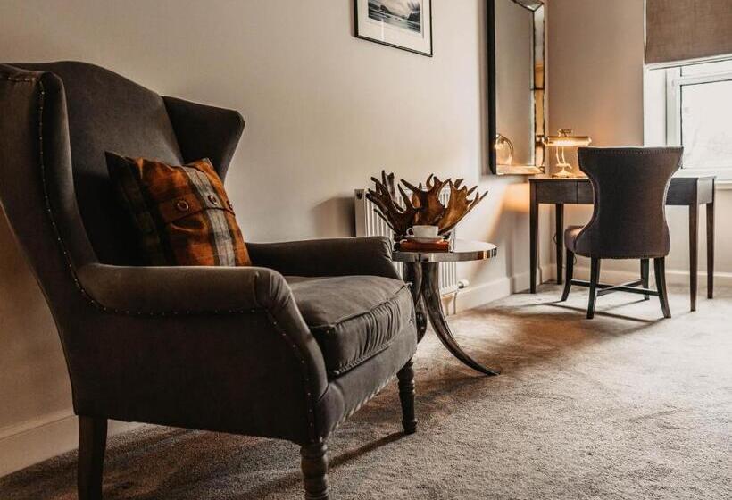 غرفة سوبيريور, Broadford