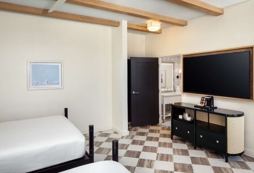 Standard-huone 2 Parivuodetta, Casa Marina Key West, Curio Collection by Hilton
