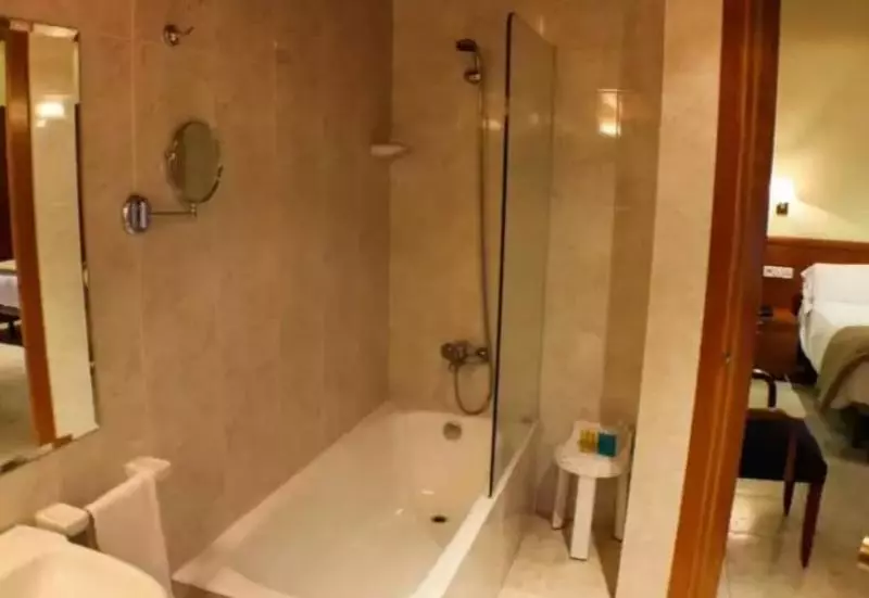 اتاق استاندارد با بالکن و چشم‌انداز دریا, Casa Marina Key West, Curio Collection by Hilton
