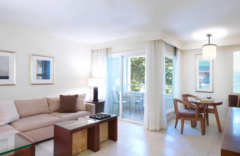 带大床的套房, Casa Marina Key West, Curio Collection by Hilton