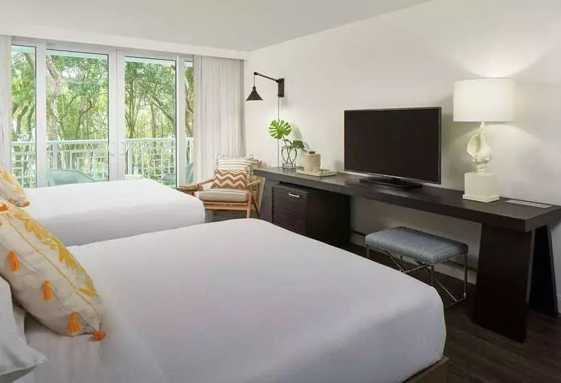 سوییت با چشم‌انداز دریا, Casa Marina Key West, Curio Collection by Hilton