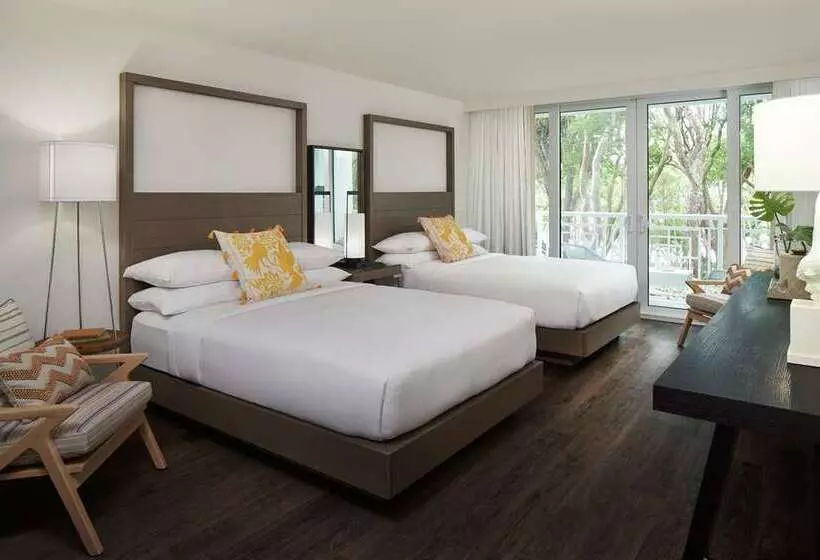 سوییت با چشم‌انداز دریا, Casa Marina Key West, Curio Collection by Hilton