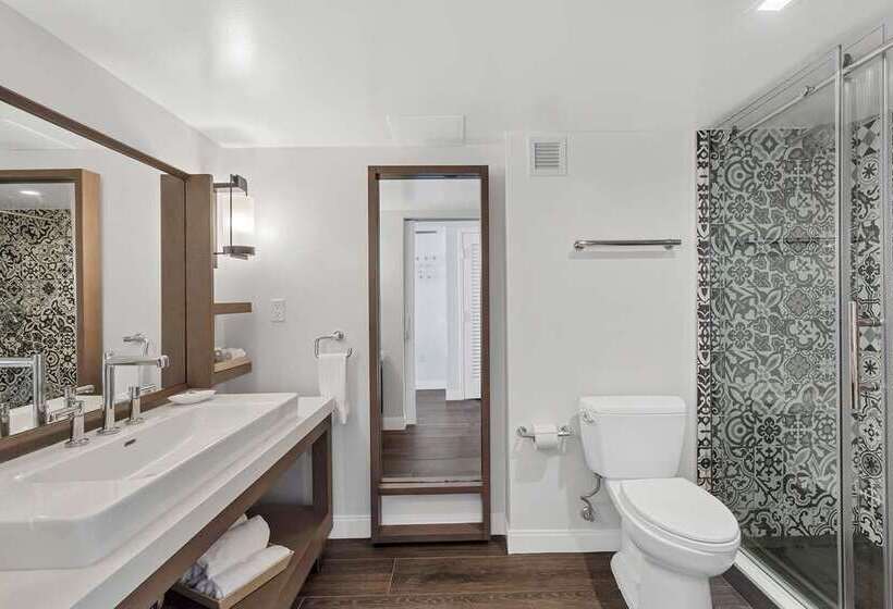 海景套房, Casa Marina Key West, Curio Collection by Hilton