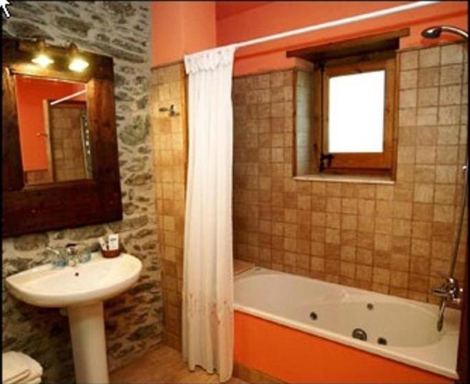 غرفة قياسية, El Jaç