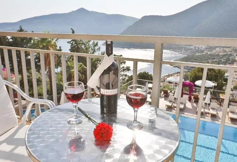 اتاق لوکس, Happy Hotel Kalkan