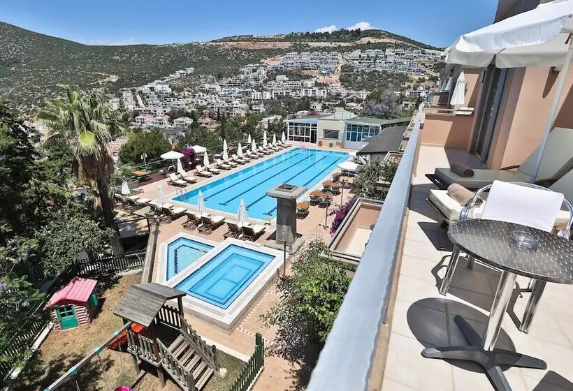سوییت با چشمانداز دریا, Happy Hotel Kalkan