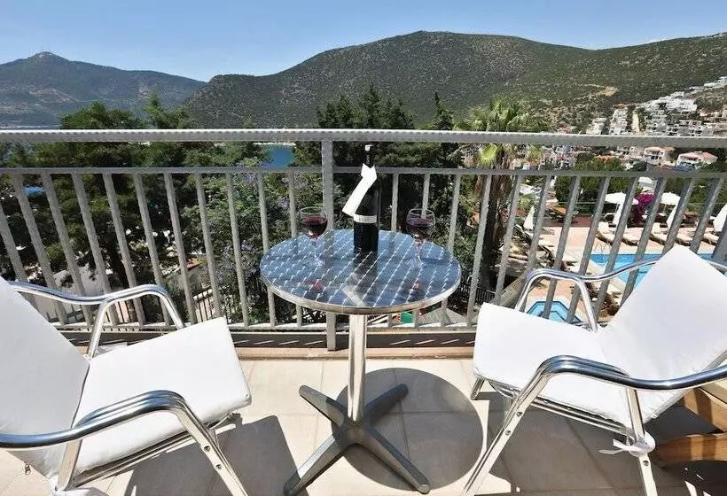 سوییت با چشمانداز دریا, Happy Hotel Kalkan