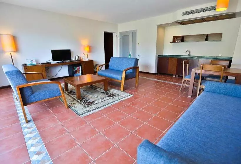 سوییت با چشمانداز دریا, Happy Hotel Kalkan