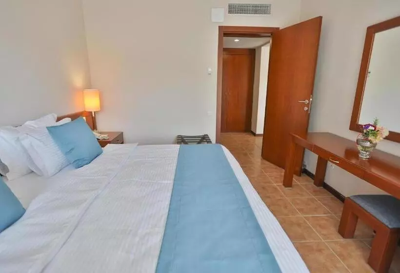 سوییت با چشمانداز باغ, Happy Hotel Kalkan