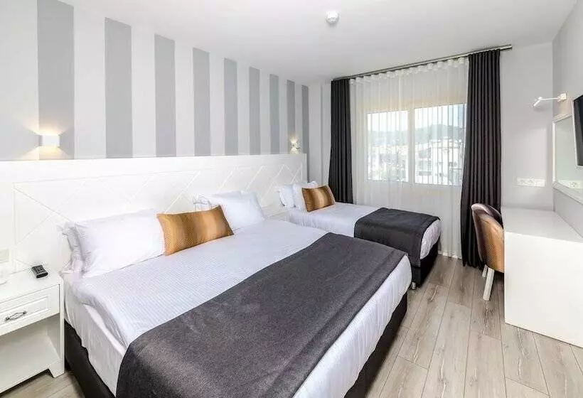 اتاق استاندارد سه نفره, Motto Premium Hotel&spa