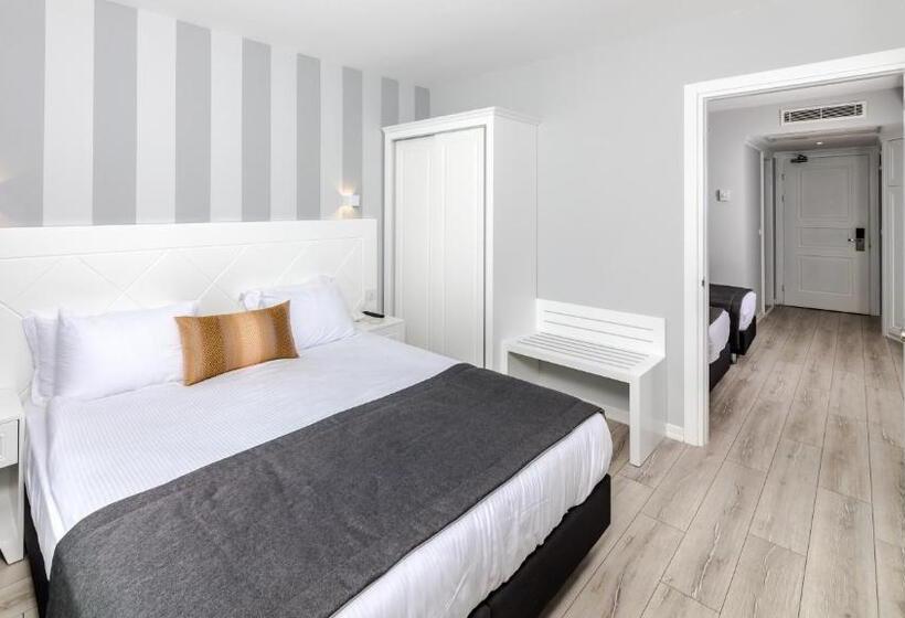 Четырехместный Номер Стандарт, Motto Premium Hotel&spa