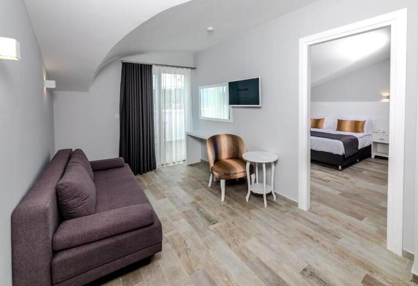 Люкс, Motto Premium Hotel&spa