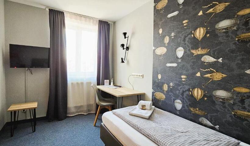 シングルベーシックルーム, Novitel Pension Pliening   München Messe