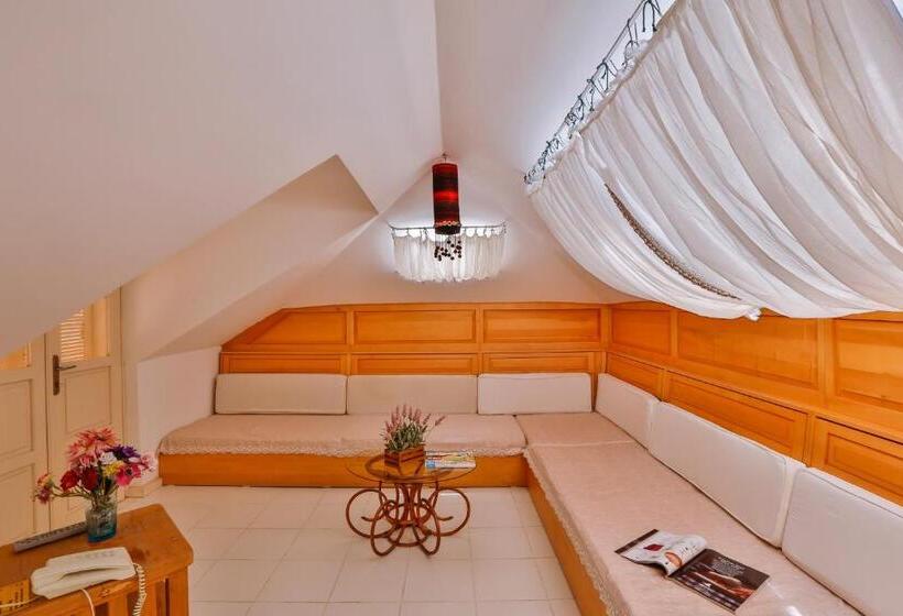 סוויטה עם טרסה, Oyster Residences   Adult Only