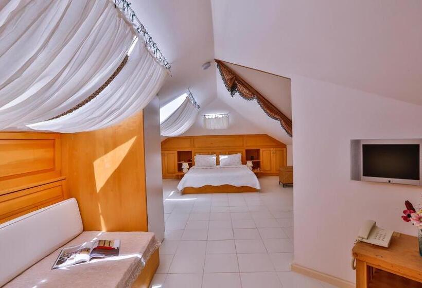 סוויטה עם טרסה, Oyster Residences   Adult Only