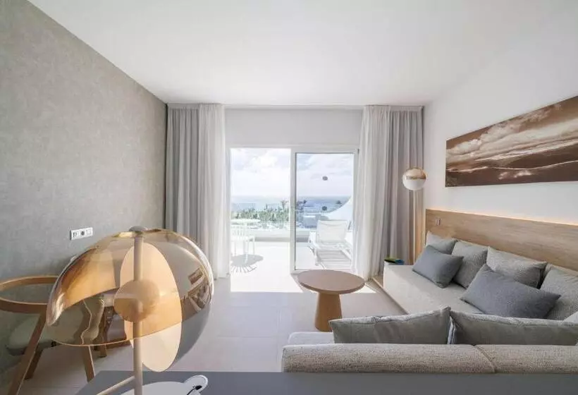 オーシャンビュージュニアスイート, Radisson Blu Resort Lanzarote