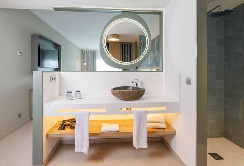 سوییت جونیور, Radisson Blu Resort Lanzarote